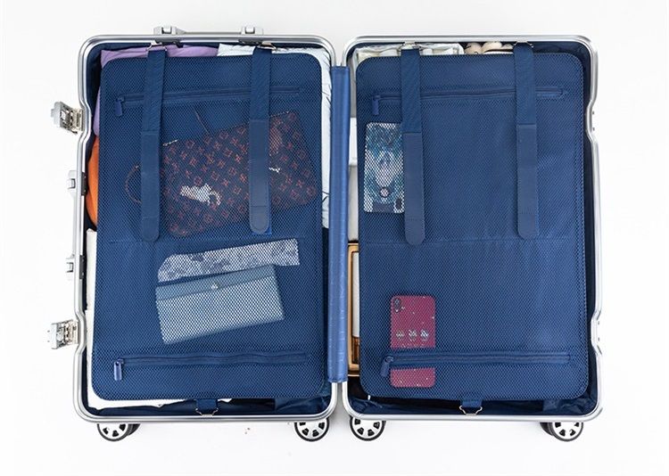  Vali nhôm nguyên khối Supeme size 24inch (M) 