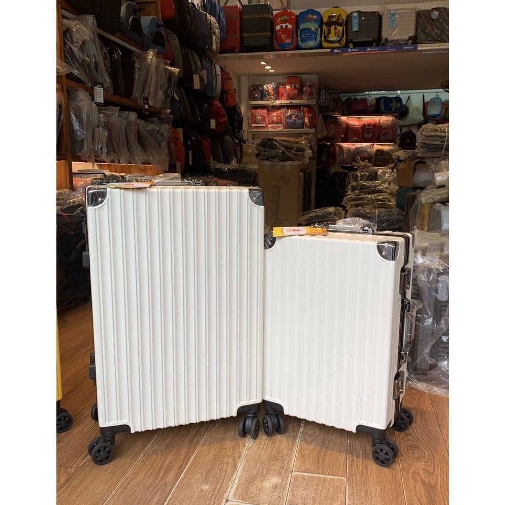  Vali khung nhôm khóa sập AS215 size 24inch. 