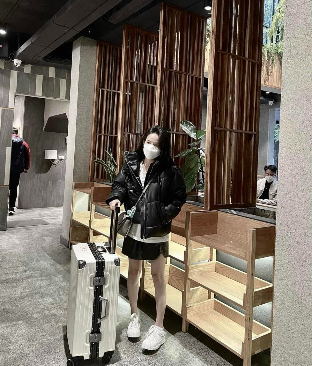  Vali khung nhôm khóa sập AS215 size 20inch. 