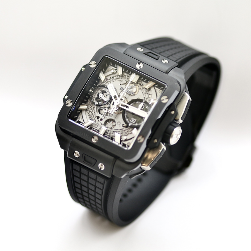  ĐỒNG HỒ HUBLOT SQUARE BANG UNICO BLACK MAGIC 42MM 