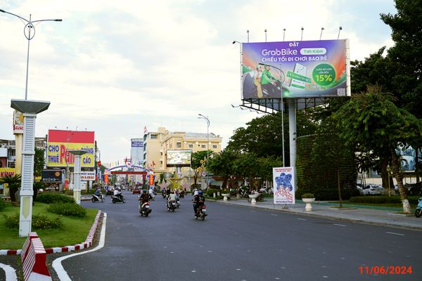  Billboard Công viên Biên Hùng ( Vòng xoay Biên Hùng), TP. Biên Hoà, Đồng Nai 