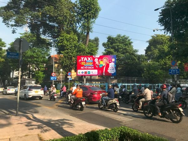  Billboard Ngã 4 Trương Định - Điện Biên Phủ,  Quận 3, TP. HCM 