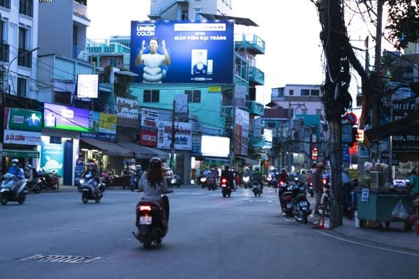  Pano Vòng xoay cầu Tân Thuận 1 (44 Huỳnh Tấn Phát), Quận 7, TP.HCM 
