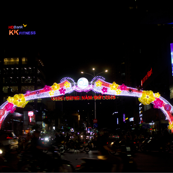  Đường đèn trang trí tuyến Đường Lê Đại Hành 