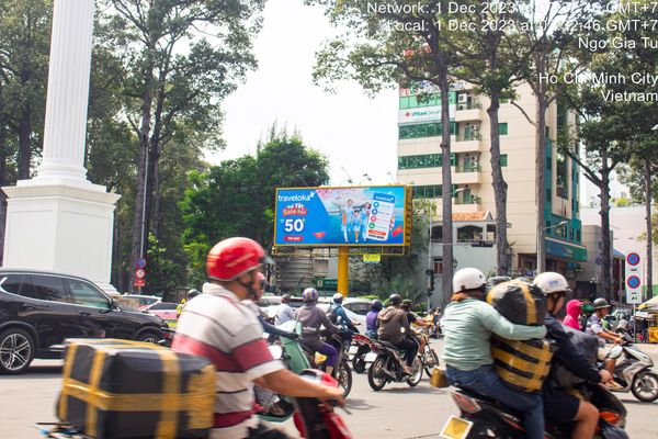  Billboard Vòng xoay Nguyễn Chí Thanh - Ngô Gia Tự (Công viên Dân Ước), Quận 5, TP. HCM 
