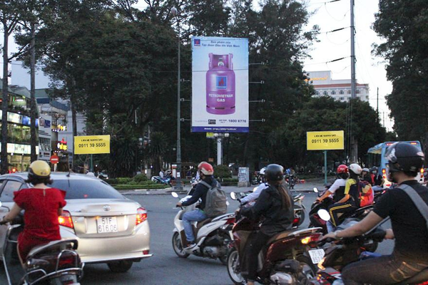  Billboard Hộp đèn cv Âu Lạc (3 trụ), Quận 5, TP. HCM 
