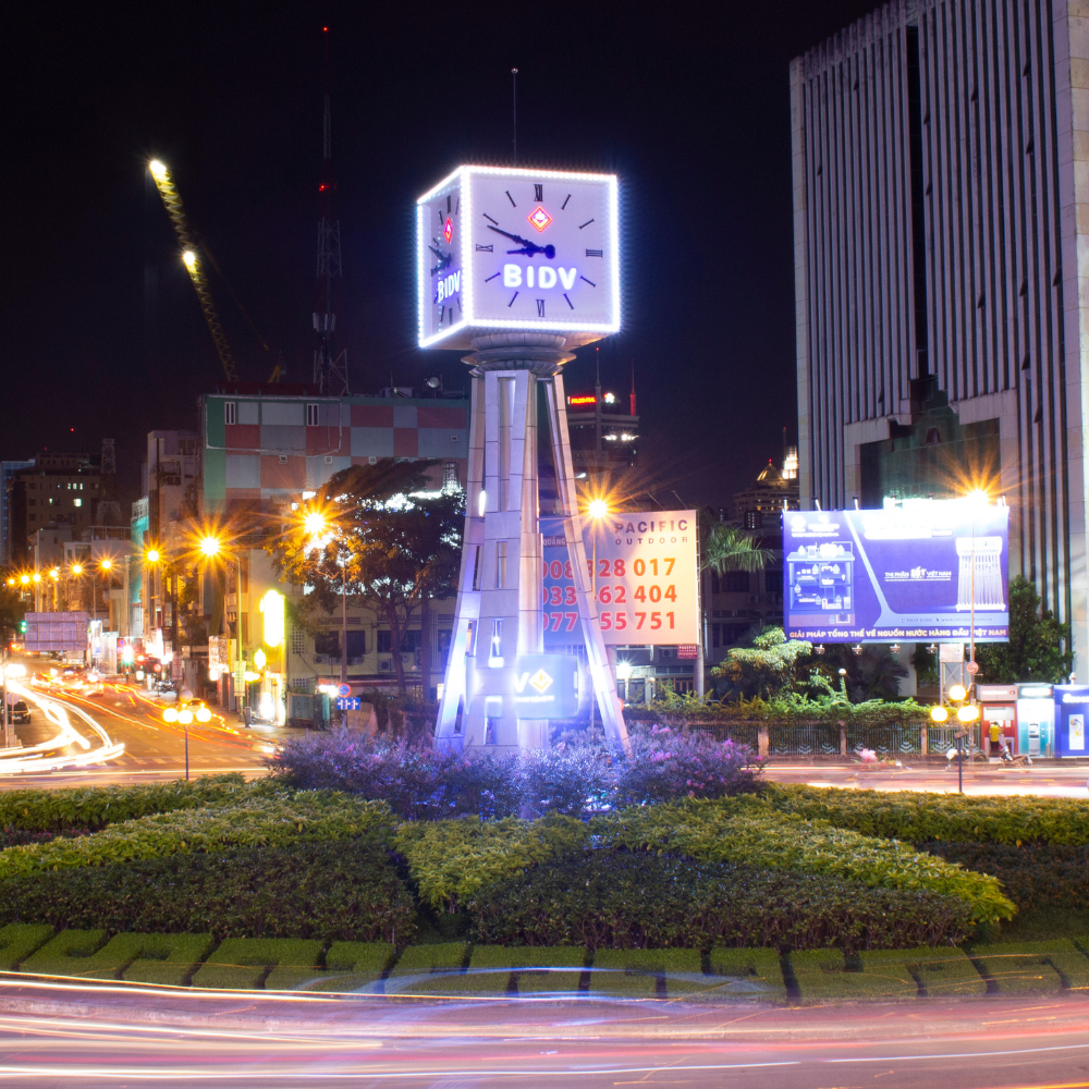  Tháp đồng hồ 