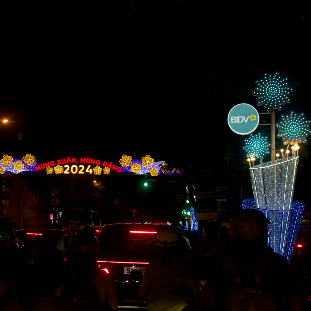  Đường đèn trang trí tuyến Đường Lê Duẩn 