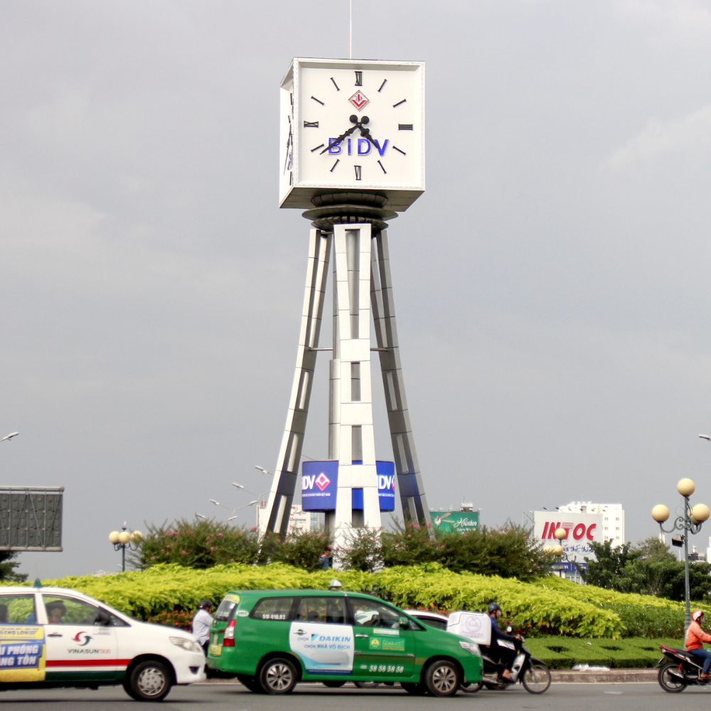 Tháp đồng hồ 