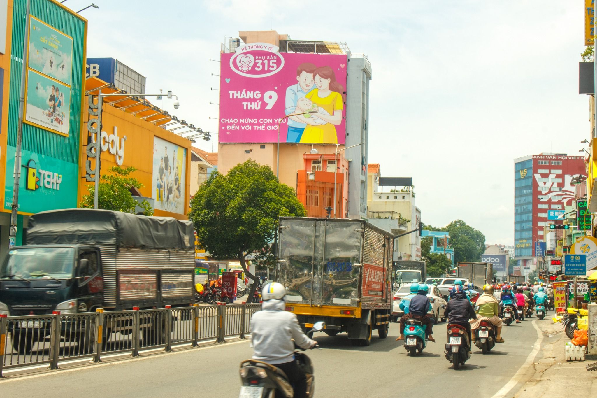  Pano Ngã 4 Lũy Bán Bích - Hòa Bình - 138 Hòa Bình, Tân Phú, Tp. Hồ Chí Minh 