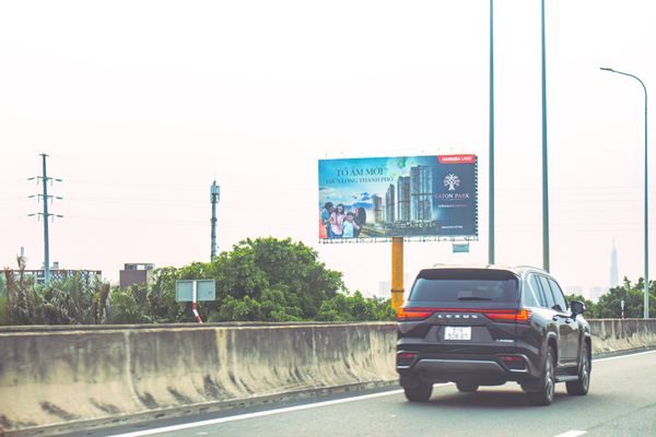  Billboard Đường dẫn cao tốc, P. Phú Hữu, Quận 9, Tp. Hồ Chí Minh 