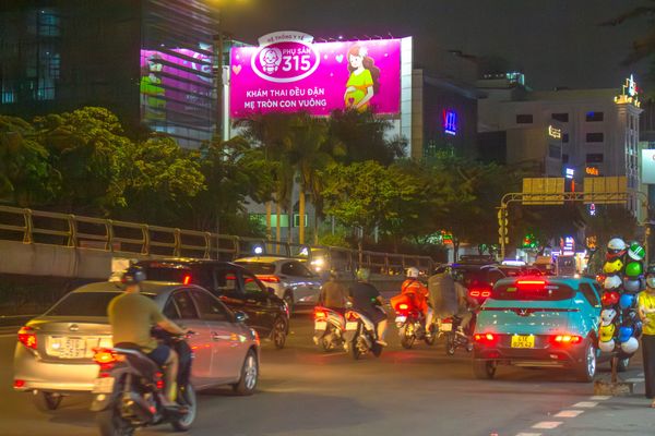  Pano Chân cầu vượt sân bay Tân Sơn Nhất - 56 Trường Sơn, P.2, Tân Bình, Tp. Hồ Chí Minh 