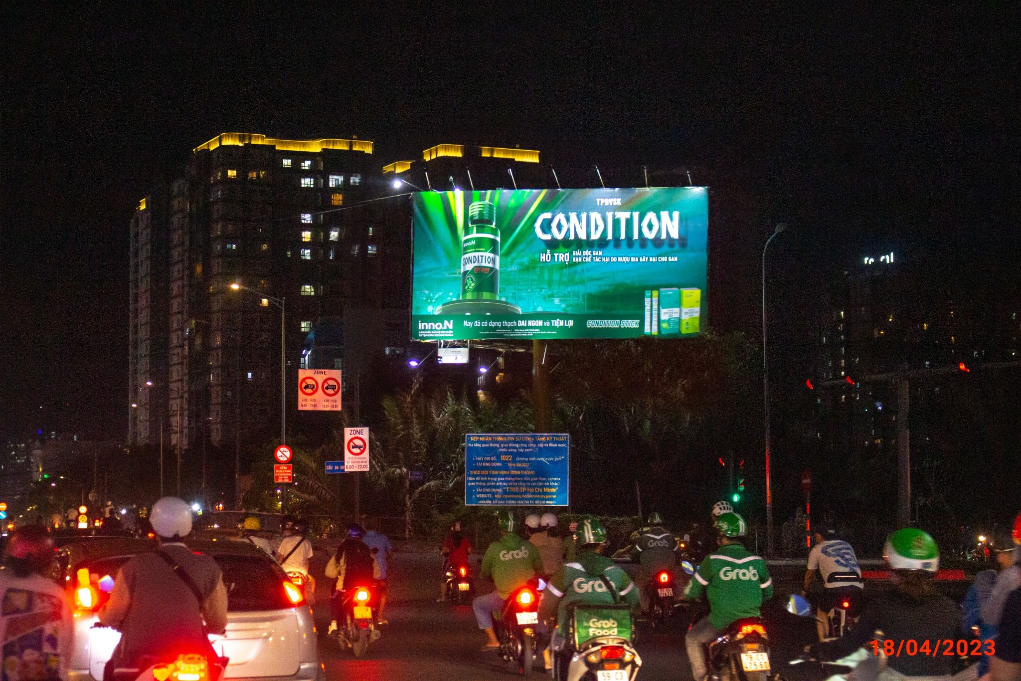  Billboard Chân cầu Đa Khoa - Ngã tư Nguyễn Văn Linh - Nguyễn Thị Thập, Quận 7, Tp. Hồ Chí Minh 