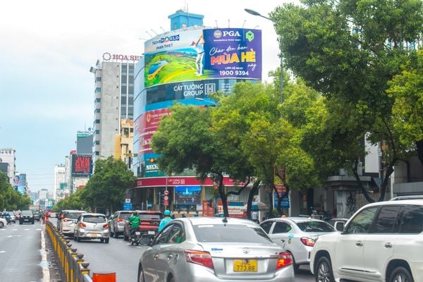  Pano Ngã 4 Nguyễn Văn Trỗi - Trương Quốc Dung - 259A Nguyễn Văn Trỗi, Phú Nhuận 