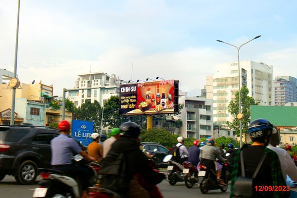  Billboard Cầu Điện Biên Phủ, Phường 17, Bình Thạnh, Tp. Hồ Chí Minh 