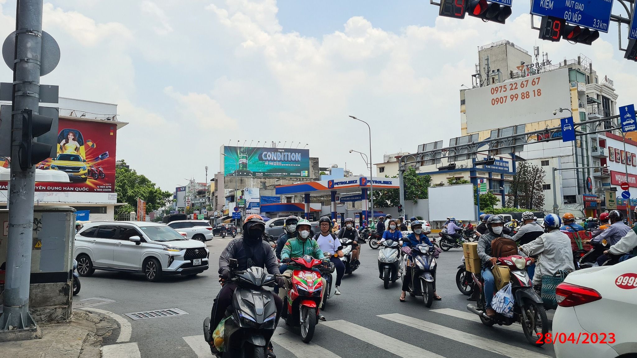  Pano Ngã tư Phú Nhuận - 374 Nguyễn Kiệm, Phú Nhuận, Tp. Hồ Chí Minh 