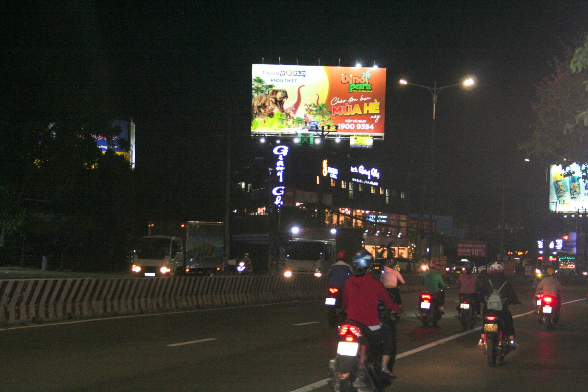  Billboard KCN Vsip1 Ngã 4 Đại Lộ Bình Dương - (QL 13) - Nguyễn Văn Tiết – Bùi Hữu Nghĩa, TP. Thuận An, Bình Dương 