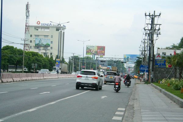  Billboard KCN Vsip1 Ngã 4 Đại Lộ Bình Dương - (QL 13) - Nguyễn Văn Tiết – Bùi Hữu Nghĩa, TP. Thuận An, Bình Dương 