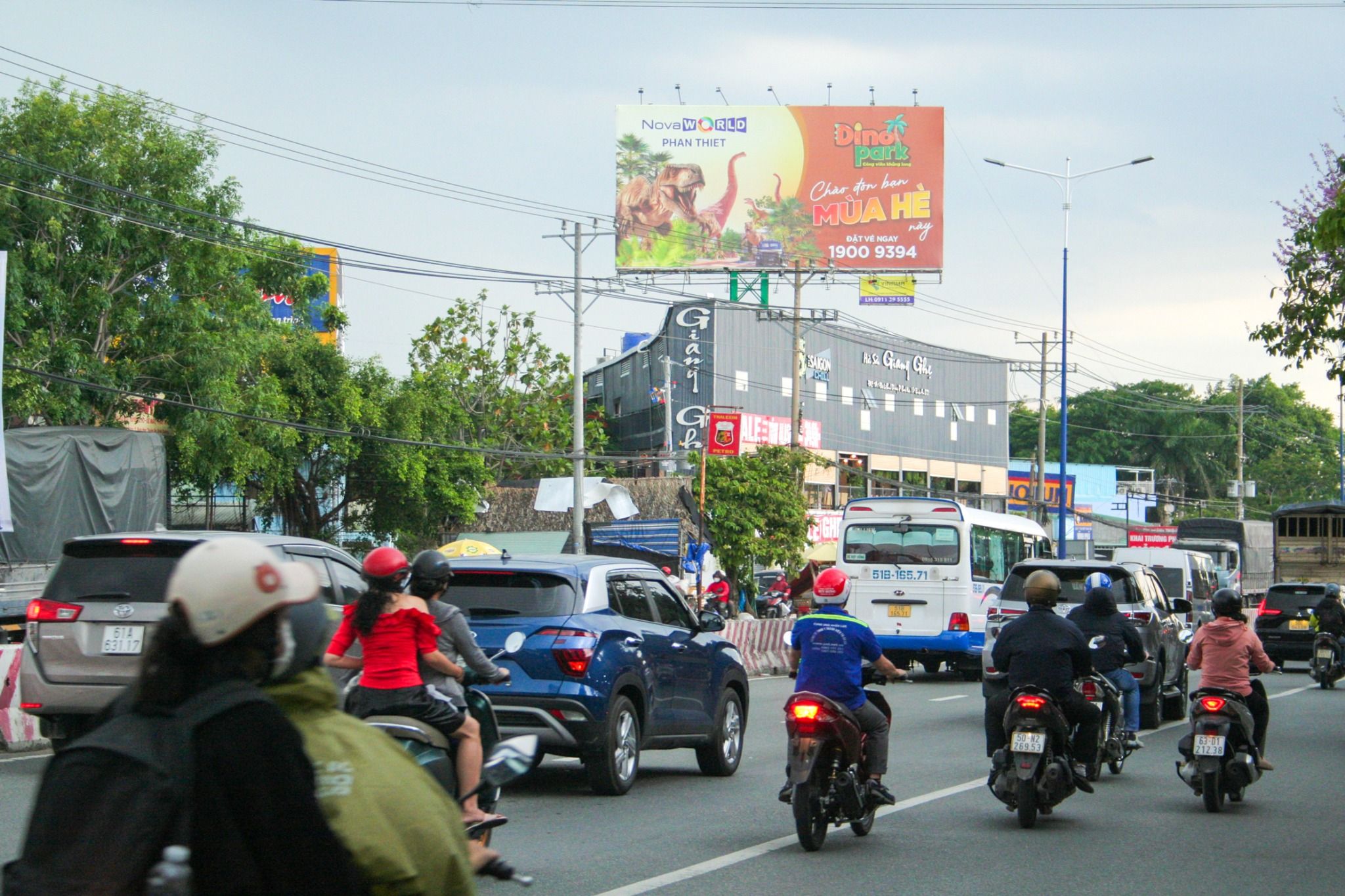  Billboard KCN Vsip1 Ngã 4 Đại Lộ Bình Dương - (QL 13) - Nguyễn Văn Tiết – Bùi Hữu Nghĩa, TP. Thuận An, Bình Dương 