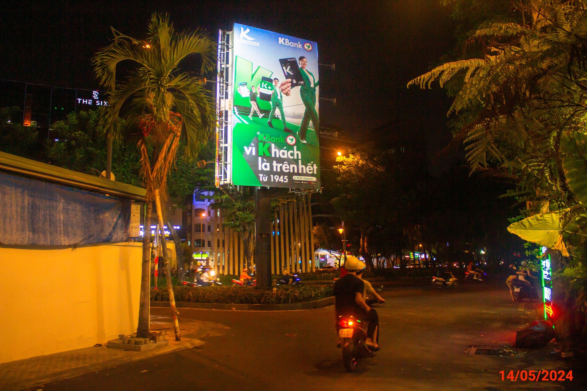  Billboard Trường Sơn Tân Sơn Nhất airport  - Công Viên Hoàng Văn Thụ - 69 Trần Quốc Hoàn, Tân Bình, Tp. Hồ Chí Minh 