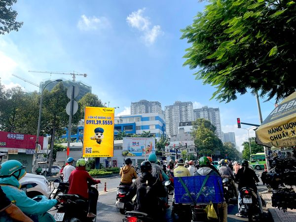  Billboard Ngã Tư Lý Thường Kiệt – Tô Hiến Thành – Quận 10, Tp. Hồ Chí Minh 