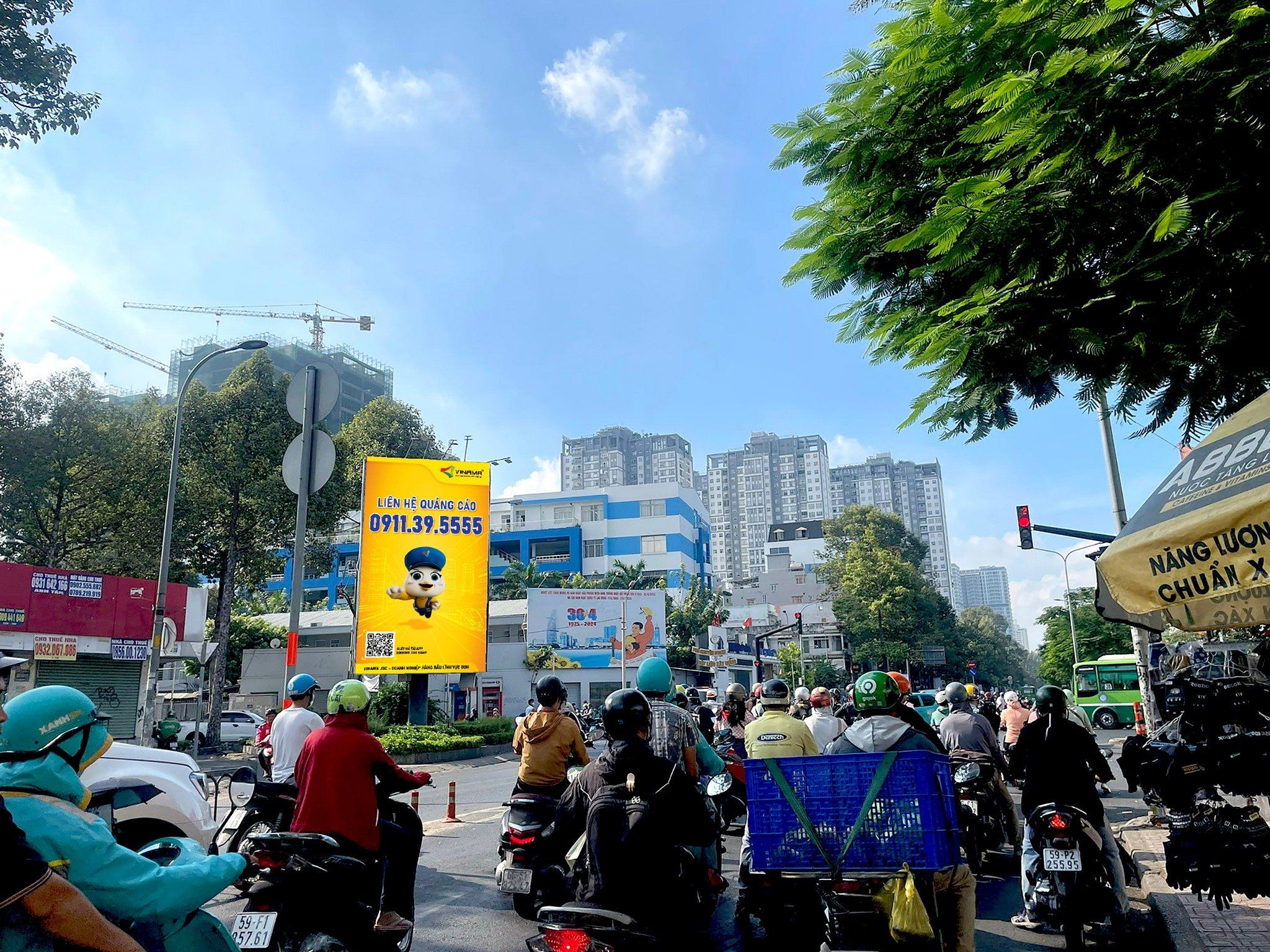  Billboard Ngã Tư Lý Thường Kiệt – Tô Hiến Thành – Quận 10, Tp. Hồ Chí Minh 