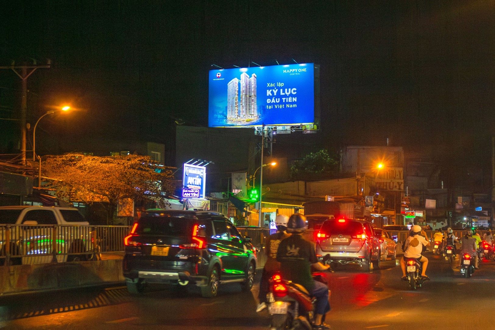  Billboard Cầu Ông Dầu - 299/5 Quốc Lộ 13, khu phố 5, Hiệp Bình Phước, Tp Thủ Đức 