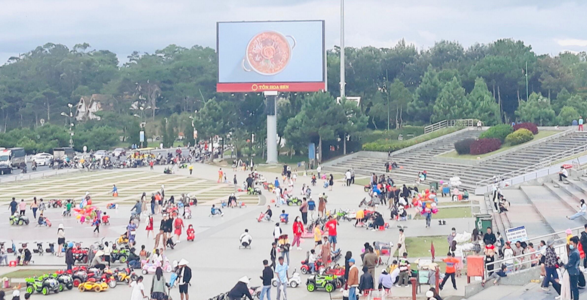  Led 2D Quảng trường Lâm Viên, Đà Lạt, Lâm Đồng 