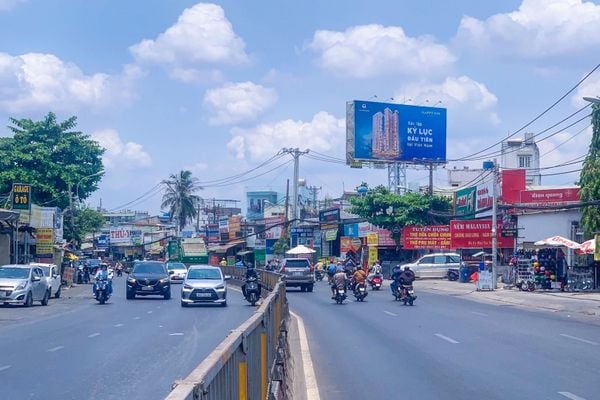  Billboard Cầu Ông Dầu - 299/5 Quốc Lộ 13, khu phố 5, Hiệp Bình Phước, Tp Thủ Đức 