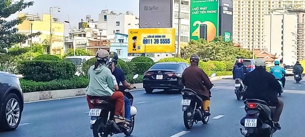  Billboard Góc đường Hoàng Sa – Cầu Công Lý (539 Hoàng Sa), Quận 3, TP. HCM 