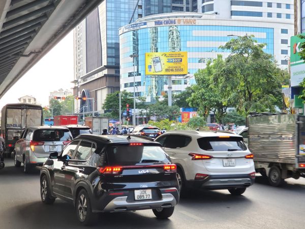  Billboard Chân cầu Mai Động, Hai Bà Trưng, Hà Nội 