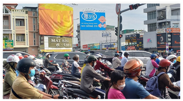  Pano Ngã 4 Phan Văn Trị - Phạm Văn Đồng (hướng Bình Thạnh về GV), Bình Thạnh, Tp Hồ Chí Minh 