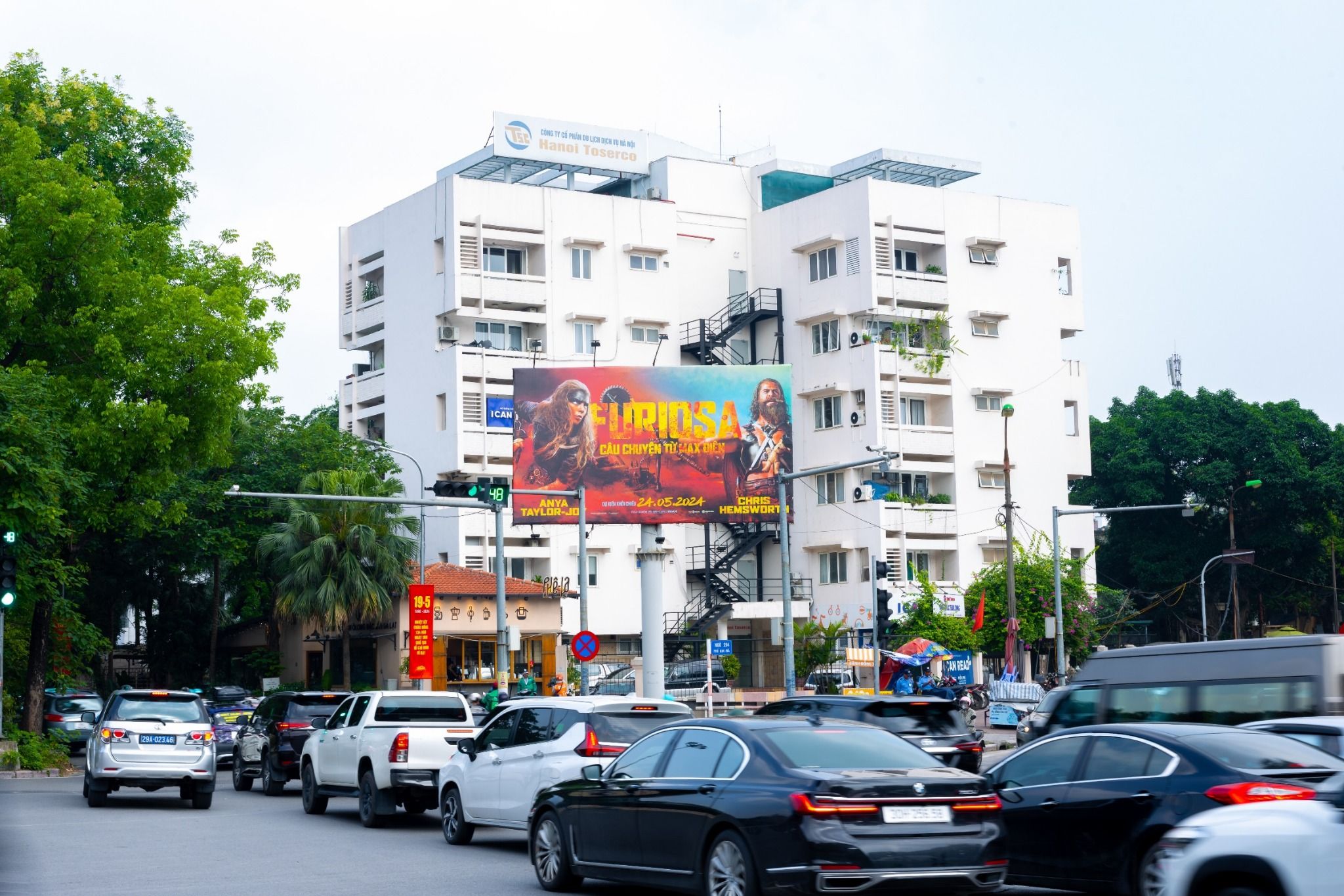  Billboard Ngã 4 Kim Mã – Núi Trúc, Ba Đình, Hà Nội 