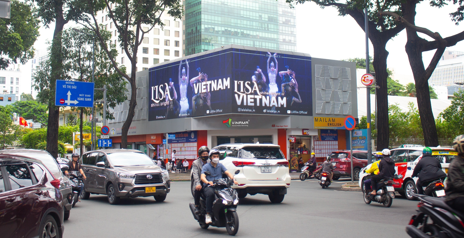  Led 3D TTTM Diamond - Phạm Ngọc Thạch - Nguyễn Văn Chiêm, Q1, Tp. Hồ Chí Minh 