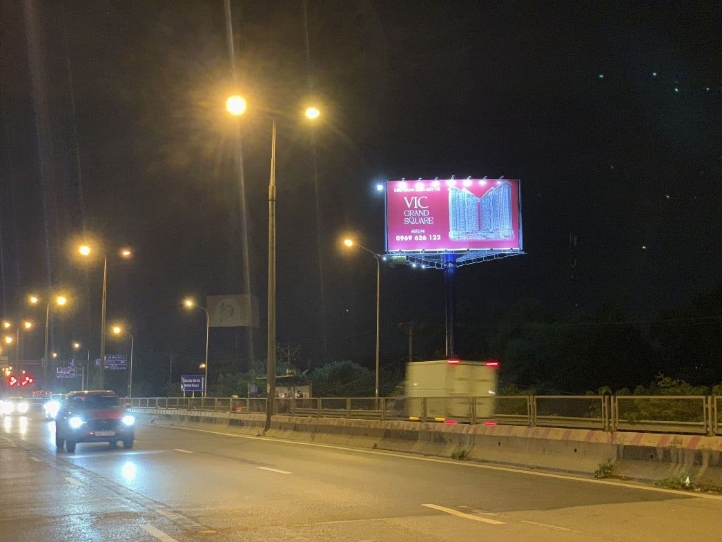  Billboard Vị trí 34A  - cột mốc giao thông H4/11 trục cao tốc Thăng Long –Nội Bài, Xã Thanh Xuân, huyện Sóc Sơn, Hà Nội 