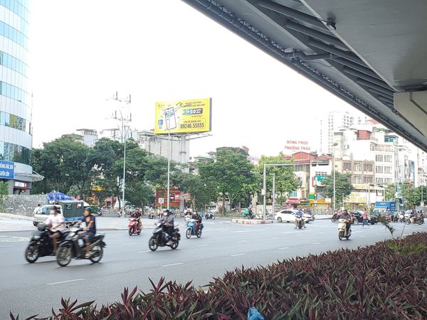  Billboard Chân cầu Mai Động, Hai Bà Trưng, Hà Nội 