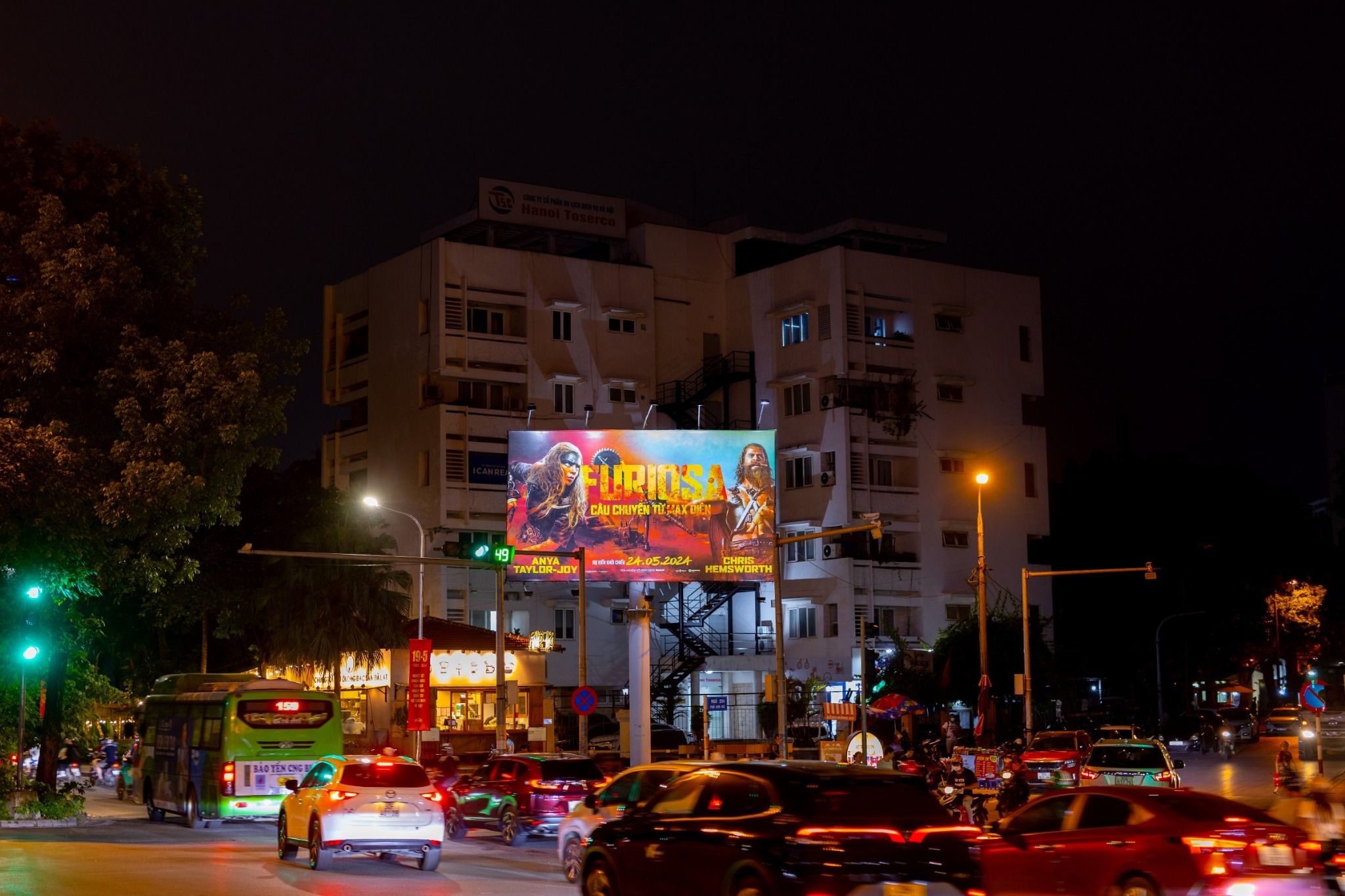  Billboard Ngã 4 Kim Mã – Núi Trúc, Ba Đình, Hà Nội 
