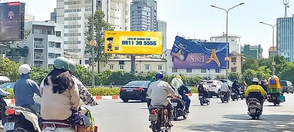  Billboard Góc đường Hoàng Sa - Điện Biên Phủ (chân cầu Điện Biên Phủ), Phường Đa Kao, Quận 1, TP. HCM 