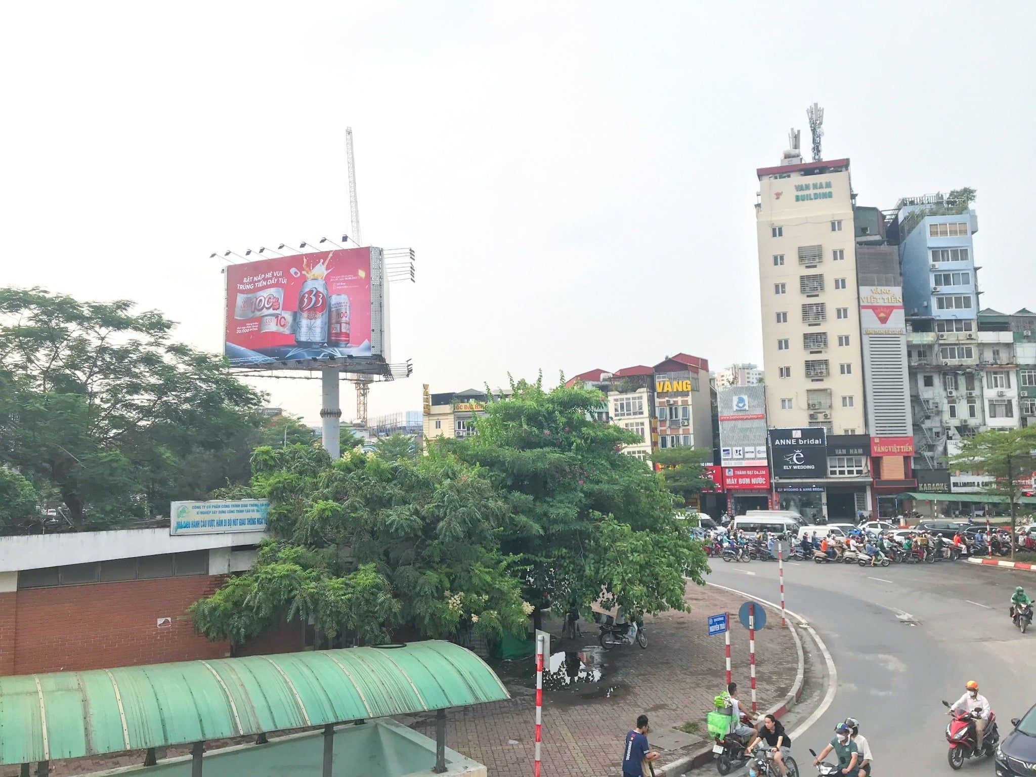  Billboard Ngã tư Sở, Đống Đa, Hà Nội 
