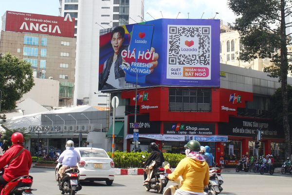  Pano Ngã tư Nam Kỳ Khởi Nghĩa - Lê Lợi, Quận 1, Tp HCM 