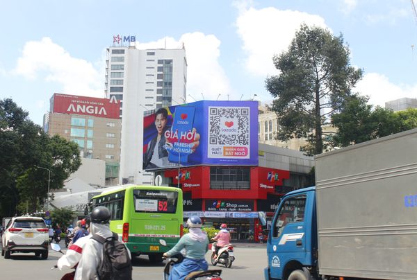  Pano Ngã tư Nam Kỳ Khởi Nghĩa - Lê Lợi, Quận 1, Tp HCM 