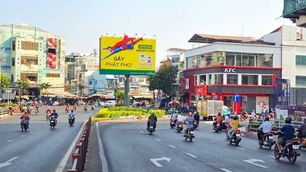  Billboard Tiểu đảo cầu Chà Và (đường Cao Xuân Dục), Quận 8, Tp. Hồ Chí Minh 
