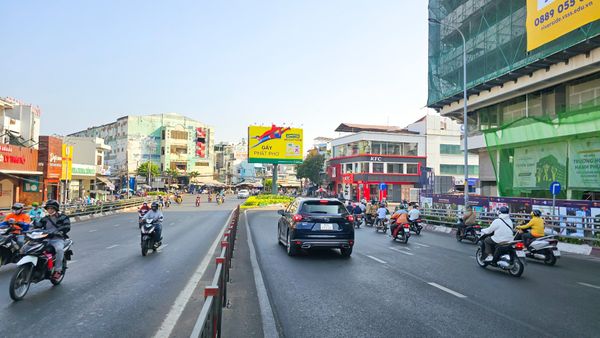 Billboard Tiểu đảo cầu Chà Và (đường Cao Xuân Dục), Quận 8, Tp. Hồ Chí Minh 