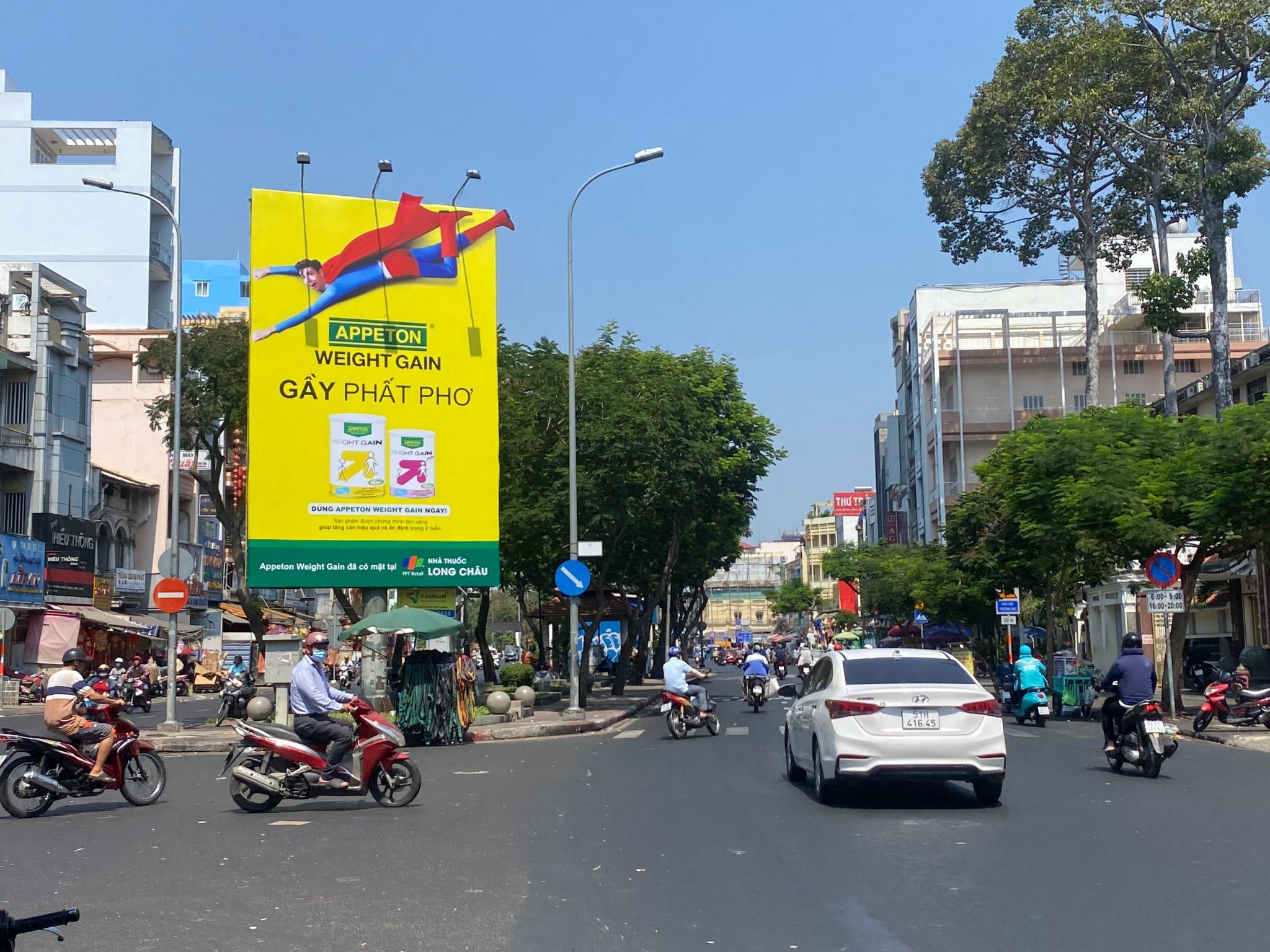  Billboard Ngã 4 Hải Thượng Lãn Ông - Phùng Hưng, Quận 5, Tp. Hồ Chí Minh 
