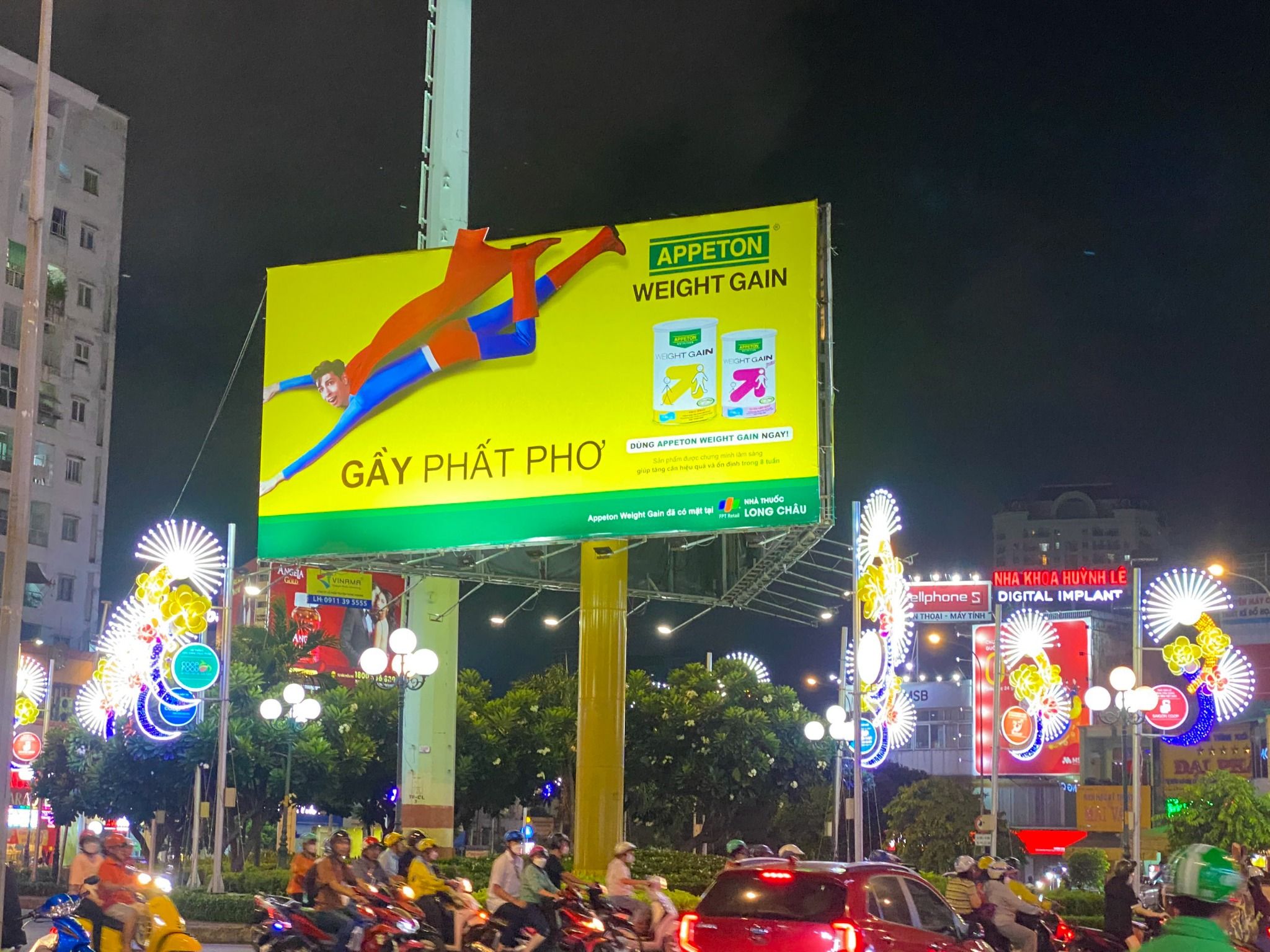 Billboard Vòng Xoay Lê Đại Hành - Âu Cơ, Quận 11, Tp. Hồ Chí Minh 