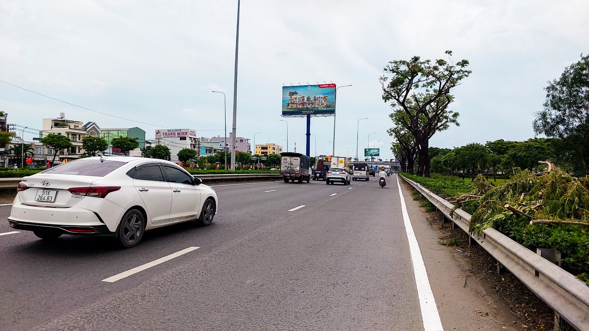  Billboard VT2 Dải phân cách xòng xoay An Lạc, Huyện Bình Chánh, Tp. Hồ Chí Minh 