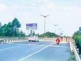 Billboard Đường hướng lên cầu Cần Thơ - Gần Bệnh Viện Đại Học Nam Cần Thơ - 21 Cái Răng, Cần Thơ 