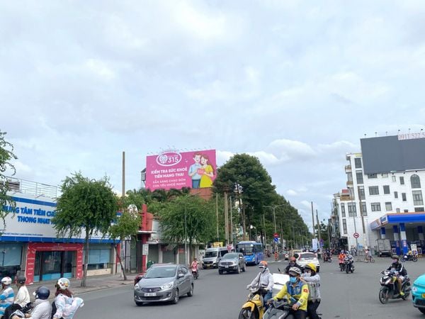  Pano Vòng Xoay Lý Thường Kiệt - Lạc Long Quân - 546 Lý Thường Kiệt, P. 7, Tân Bình, Tp. Hồ Chí Minh 