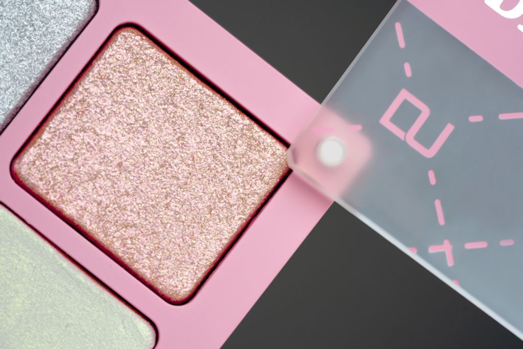 DREAMER GLOW BAKER HIGHLIGHTER