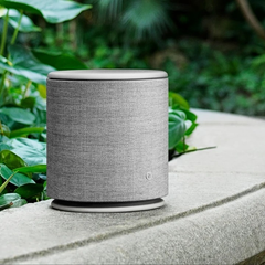 Loa Bang & Olufsen Beoplay M5